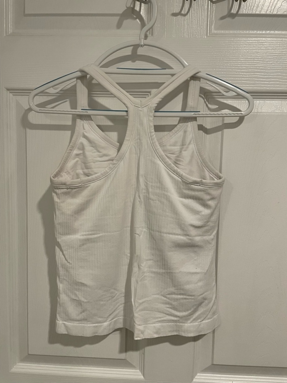 Lot of 6 racerback built in bra tops size L - Picture 9 of 13